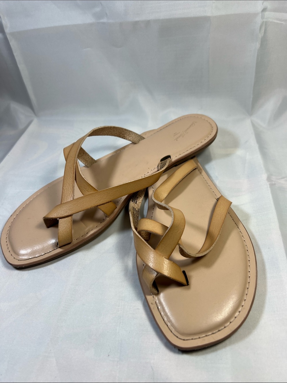 Universal Thread Tan Crisscross Leather Slide Sandals